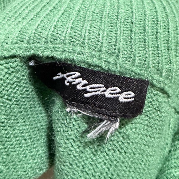 Argee Elegant Green Women's Poncho - Picture 3 of 5